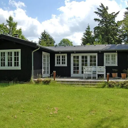 Prázdninový dům Holiday Tranevej H- 4900 *